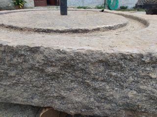 Prensa de piedra para uva