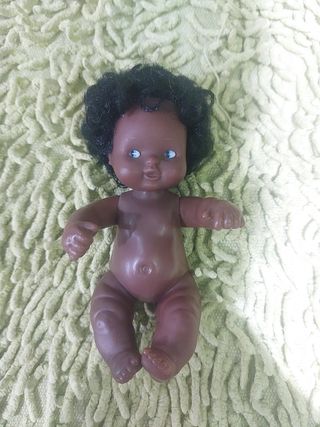 MUÑECA BARRIGUITA DE FAMOSA