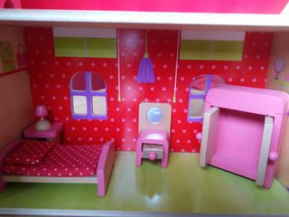 Casita de madera EUREKAKIDS