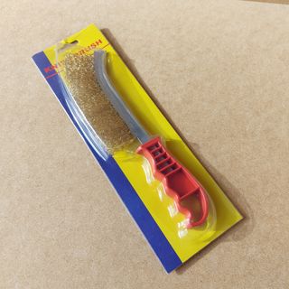 Cepillo de alambre multinacional