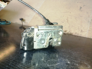 Cerradura puerta trasera derecha Renault M f_92011