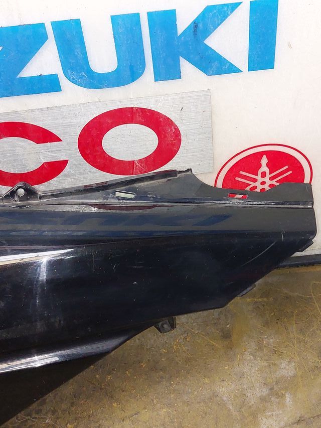 tapa trasera derecha honda s-wing 125cc