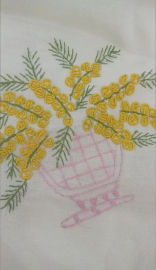 🐝 Mantelería mimosas