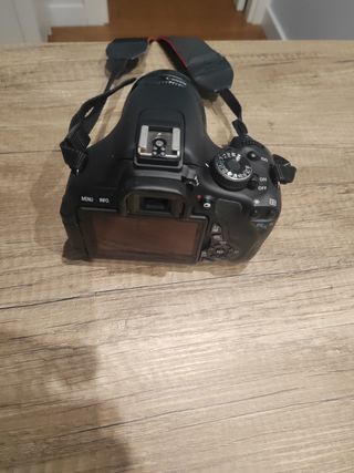 Cámara Canon Eos 600D