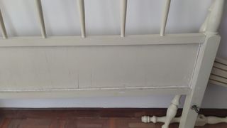 Cabecero y piecero de cama antigua
