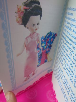 Nancy Japón Quirón caja rosa 2000