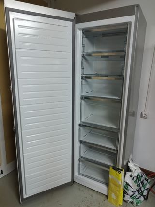 Congelador AEG