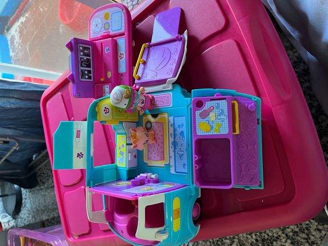 ambulancia veterinaria y caravana PINYPON