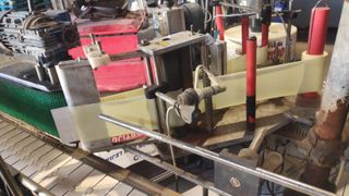 Maquina envasadora llenadora de lejia