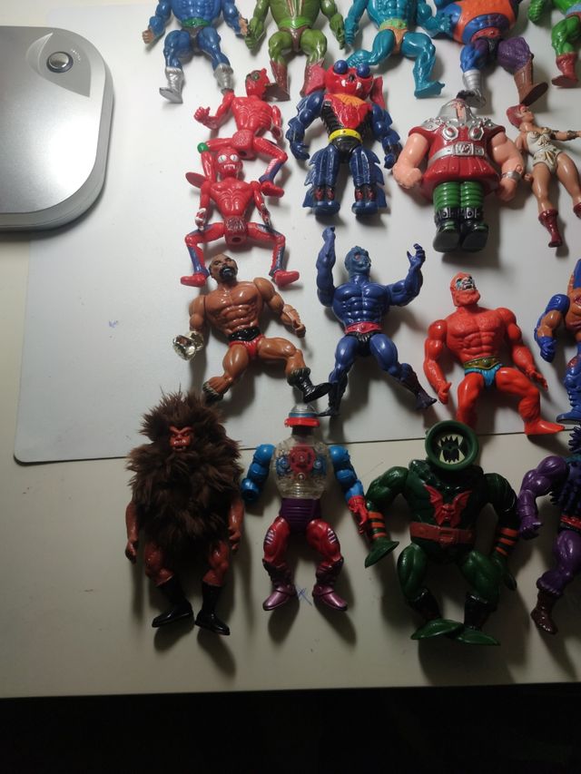8€ x unidad masters del universo Heman