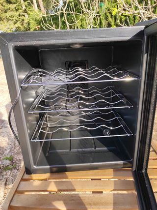 Nevera de vinos