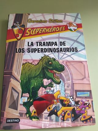2 libros colección  superhéroes . Gerónimo Stilton