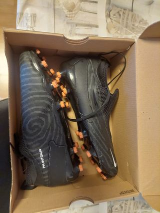 Botas de fútbol N°38.5