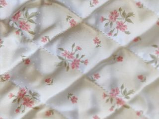 Conjunto de camisón y bata nuevos