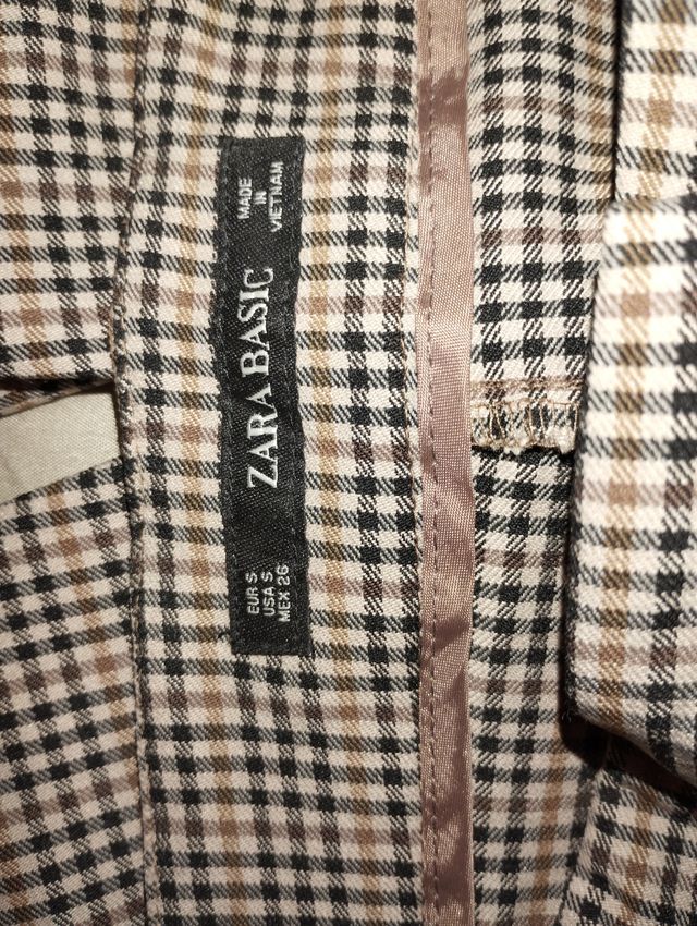 Pantalón Zara detalles
