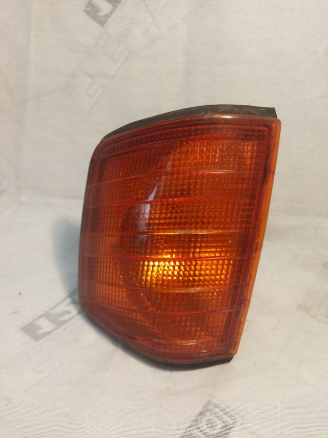 Piloto intermitente izquierdo mercedes 201