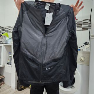 Chaqueta con etiqueta