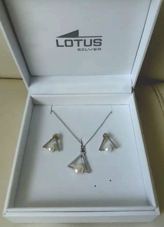 Conjunto plata. Pendientes y colgante