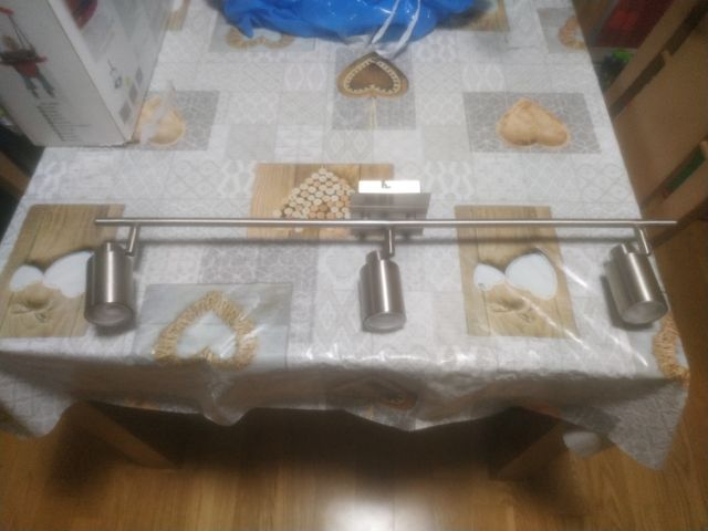 Lamparas de 2 luces y otra de 3 luces de bajo cons