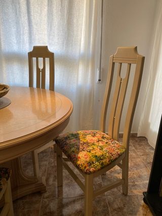 mesa y sillas de comedor vintage