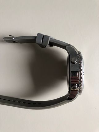 reloj pulsera Aresso sport gris