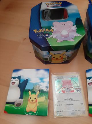 Pokemon:pins,latas,cartas,figuras,mochila,pegatina
