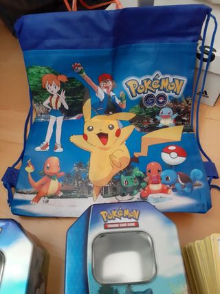 Pokemon:pins,latas,cartas,figuras,mochila,pegatina