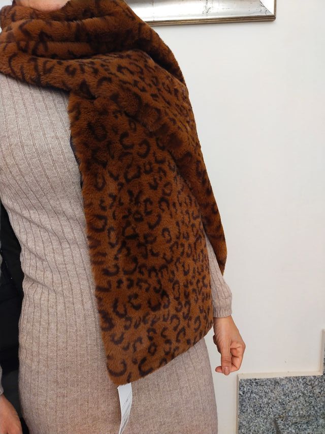 Sciarpa In Pelliccia Sintetica imbottita molto cal