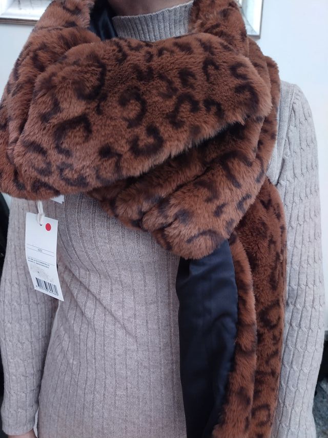 Sciarpa In Pelliccia Sintetica imbottita molto cal