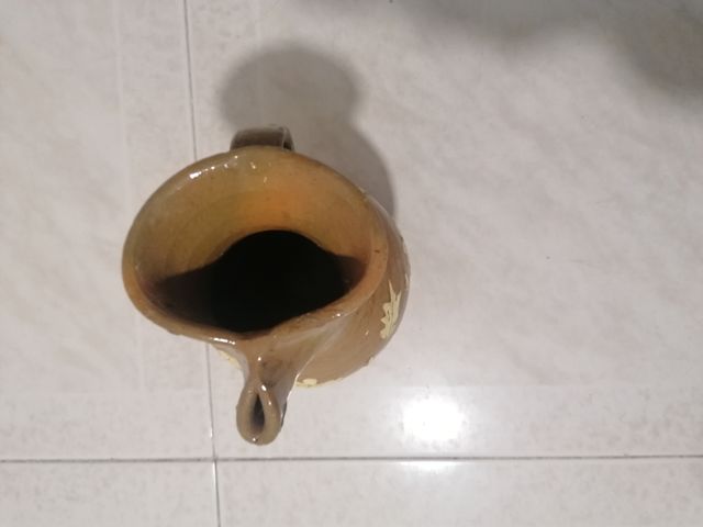 Jarra de barro antigua