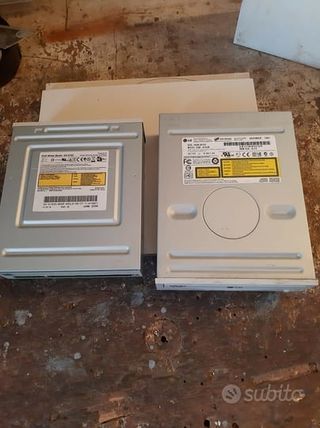 Lettore DVD e masterizzatore.