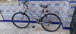 🚵♂️ Cómoda Bicicleta de Montaña - 21 Velocidades