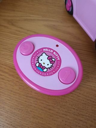 Coche teledirigido Hello Kitty