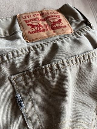 Vaquero Levi’s beige