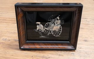 Quadro orientale in madreperla laccato