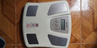 Bascula profesional Tanita UM-015