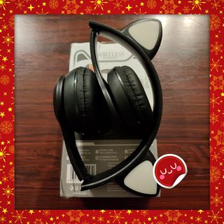 Auriculares con orejas de gato RGB retroiluminadas