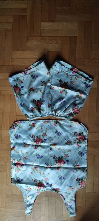 Conjunto de pantalón corto y camiseta