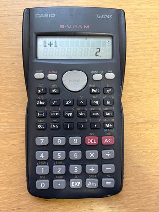 Calculadora casio fx-82MS