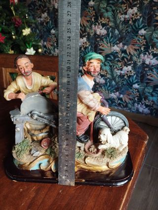 Statuina C.R Collection