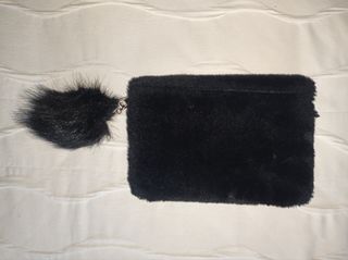 Bolso pelo negro