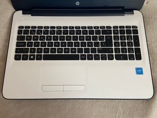 HP PAVILION 15 NOTEBOOK (AMD A8)