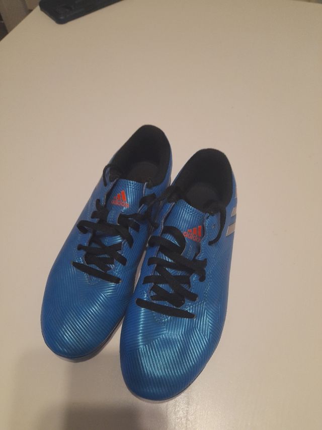 Zapatos de futbol adidas de Messi