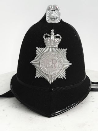 Casco bobby policia inglesa.