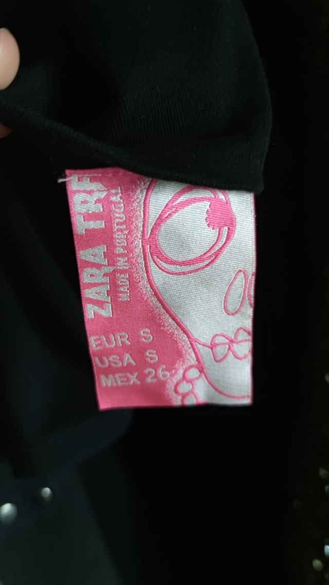 Vestido negro Zara palabra de honor