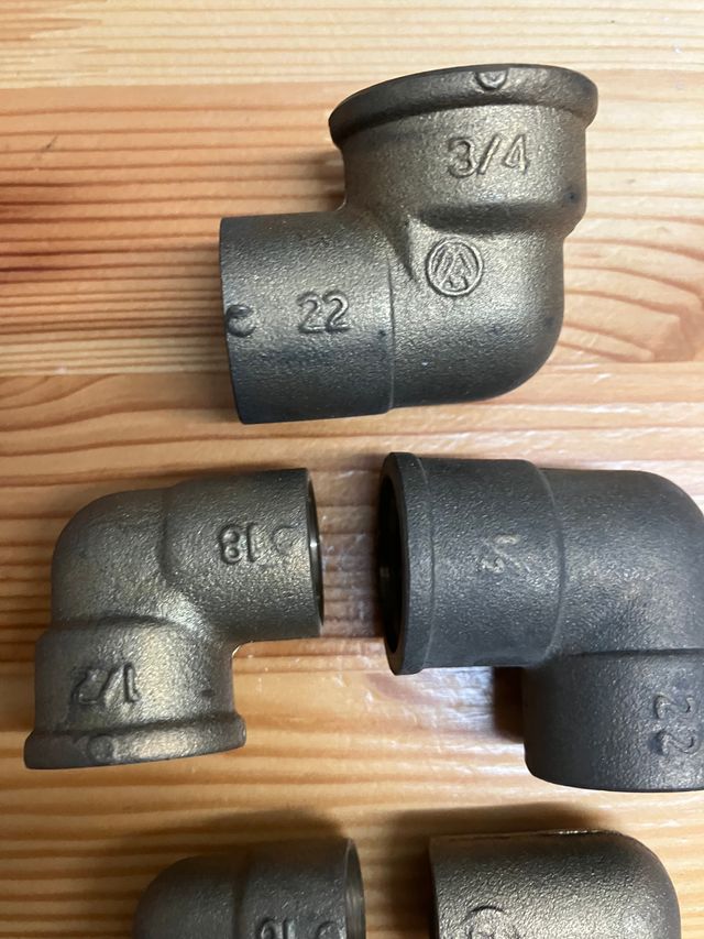 Codo latón soldar roscar hembra