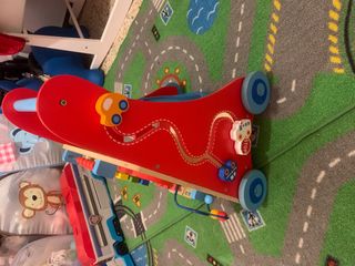 Correpasillos de madera