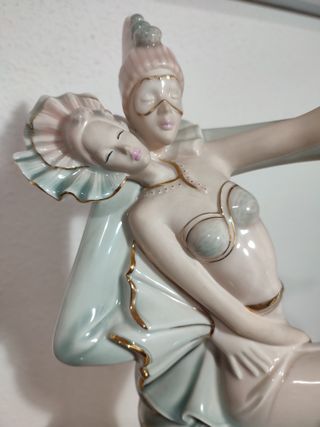 Figura Bialarines en Porcelana Galos