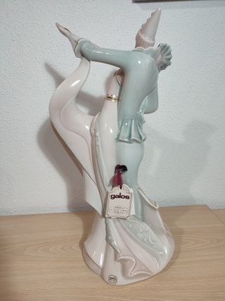 Figura Bialarines en Porcelana Galos