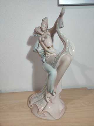 Figura Bialarines en Porcelana Galos